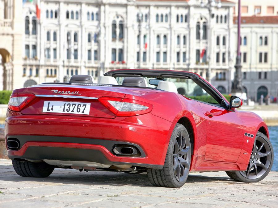  Maserati GranCabrio Sport 2011 года  (фото 44 из 107)